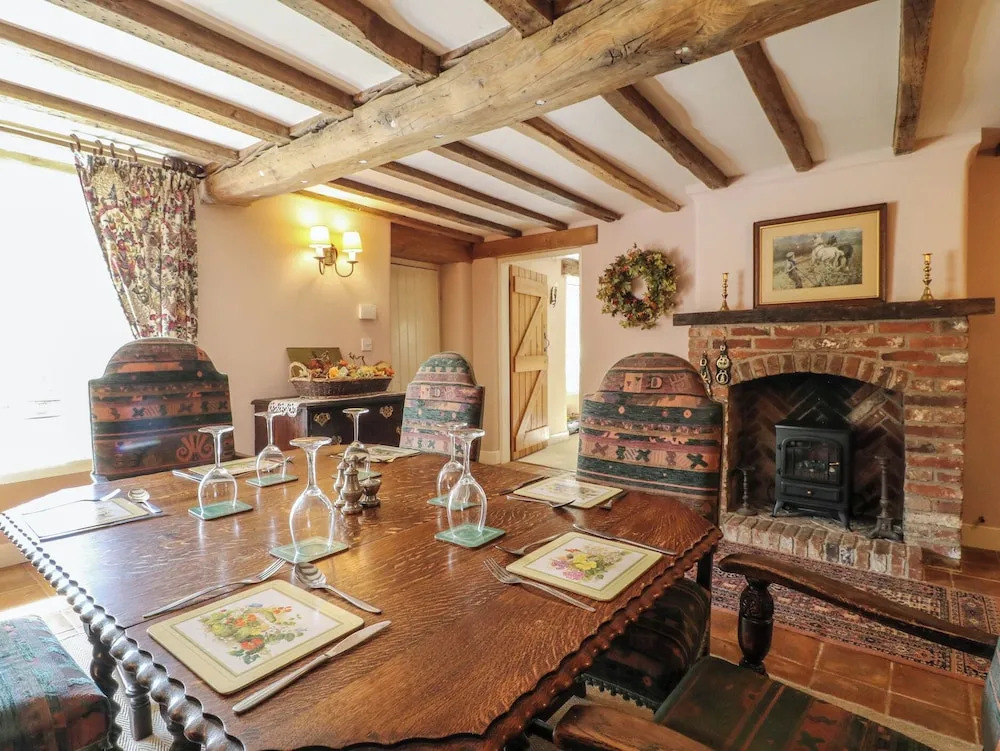 Just A Cottage, Newlands Farm