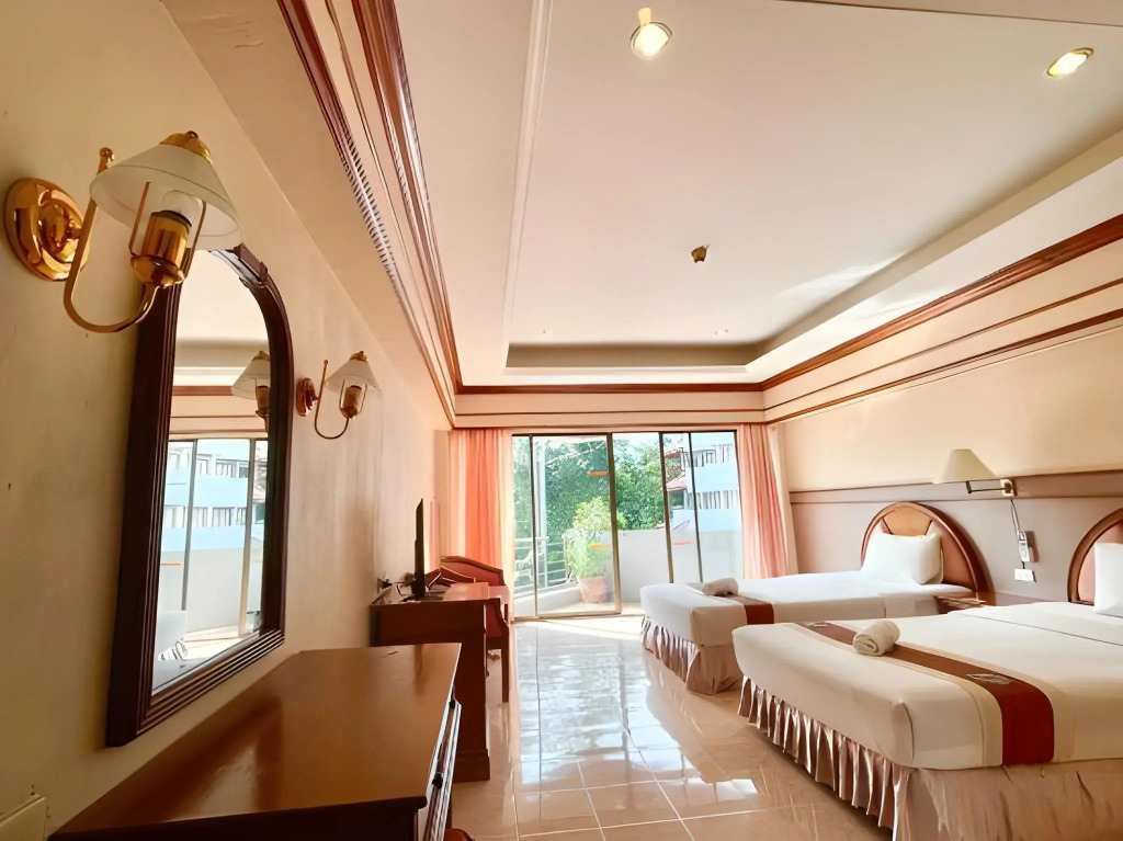 Supar Royal Beach Hotel