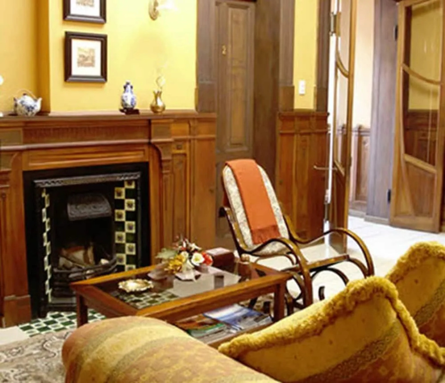 Art Nouveau Hostal