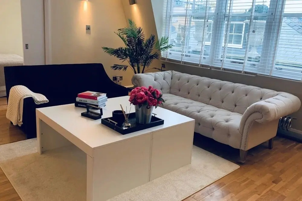 Captivating 3Bed Apartment in London