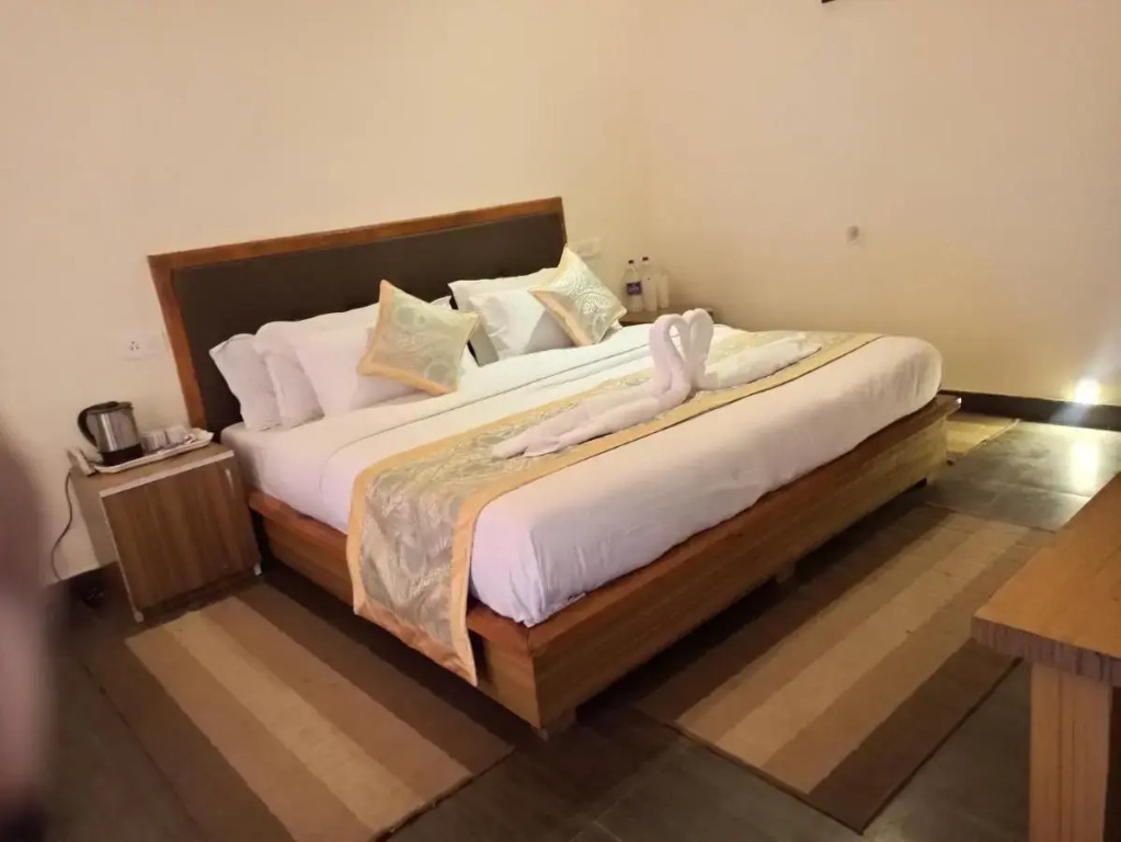 Naina Bird Resort