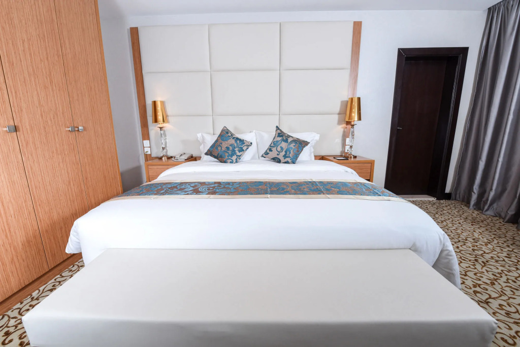 Verta Quraish Hotel