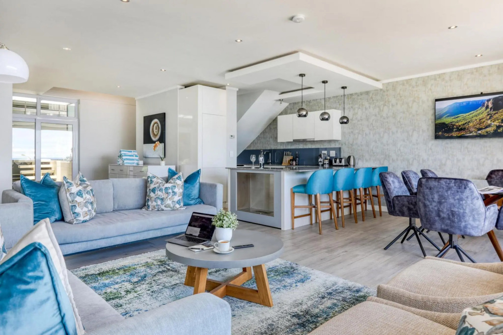 Houghton Villa - Camps Bay