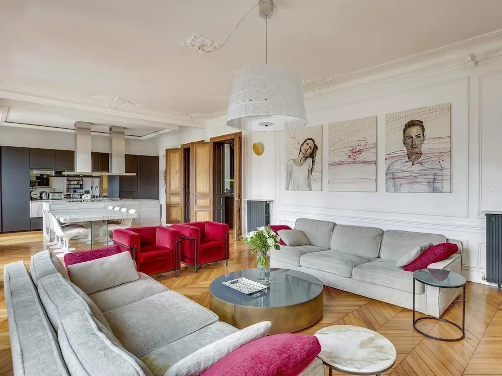 Top Luxurious Penthouse Front of Eiffel Tower and River