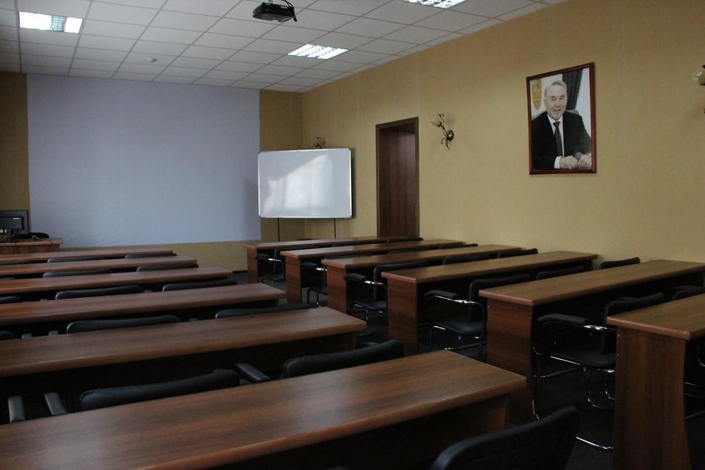 Гостиница Целинная