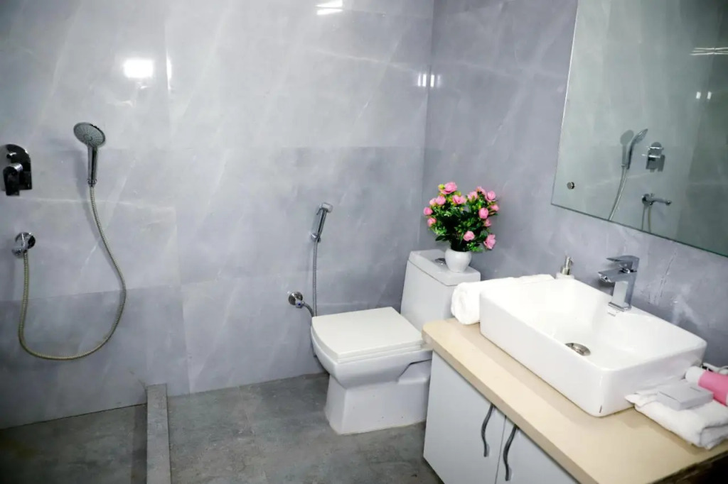 3bhk,Fortune Home E-28 2b Saket Near Max Hospital
