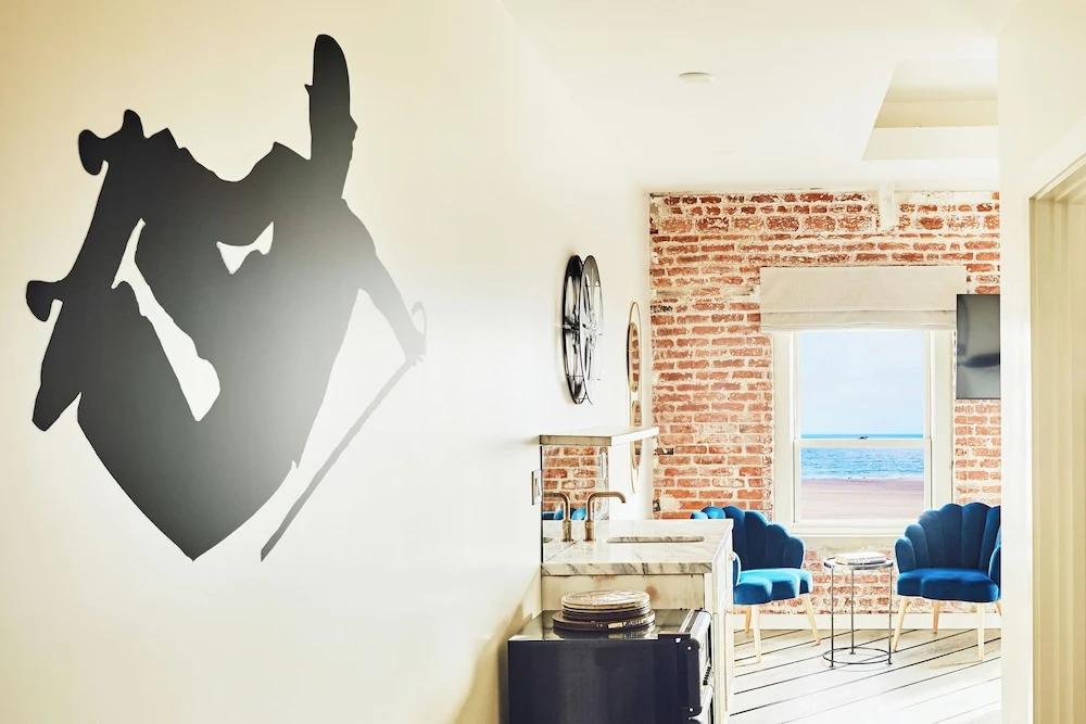 Venice V Hotel