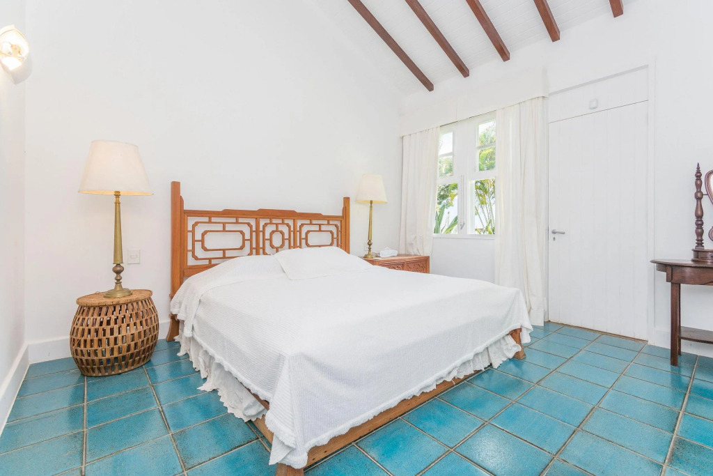 Villa Com Quinze Suítes, E Praia Privativa No Coração De Angra Dos Reis