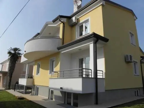 Apartments Paolo in Zambratija at the sandy beach