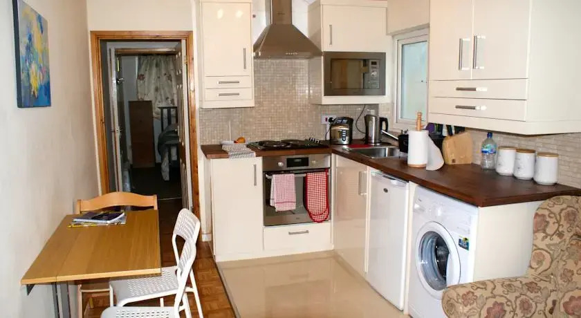 The Annexe - Cb1