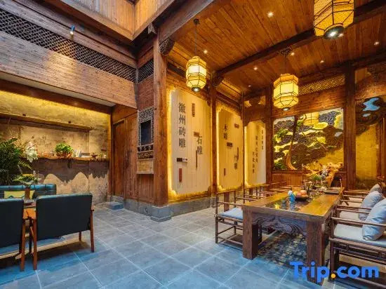 Xidi Wulu · Huizhou-Style Courtyard Leisure Homestay