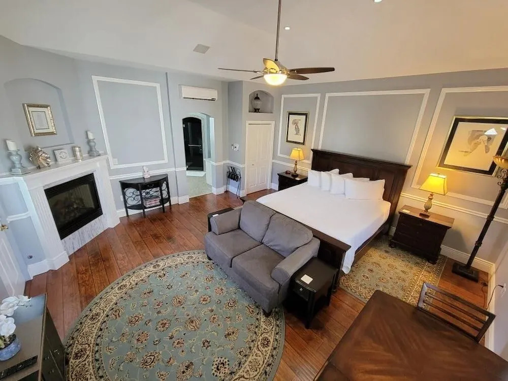 The Inn at 161