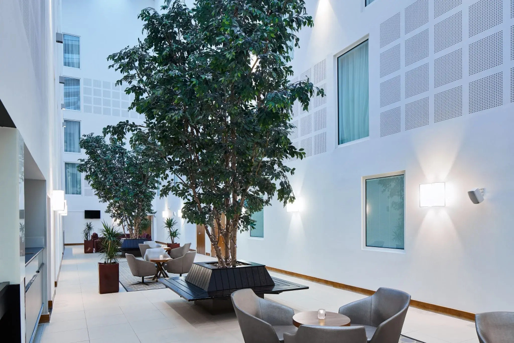Courtyard by Marriott London Gatwick Airport