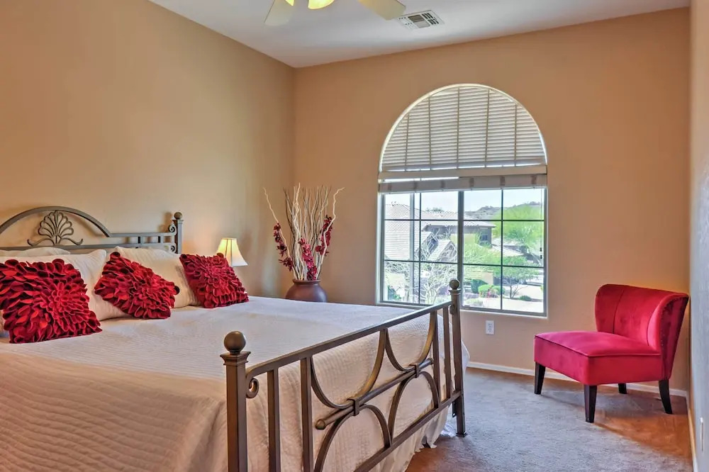 North Phoenix Home w/ Pool: Hike, Swim & Shop!