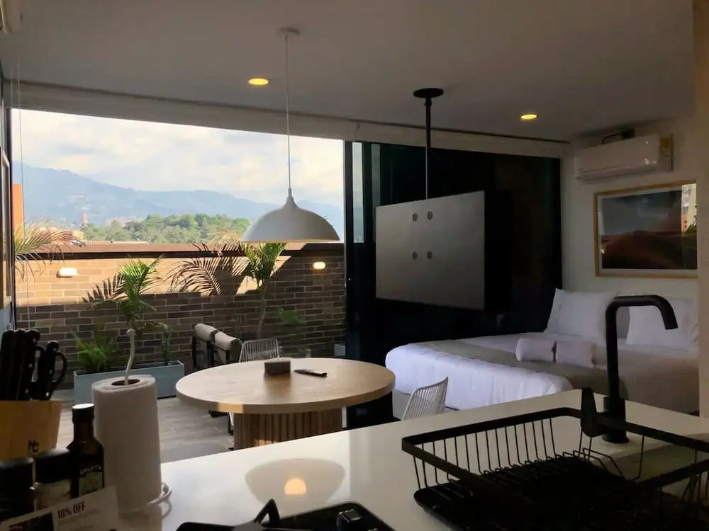 Cozy Studio w Balcony in Laureles Medell n