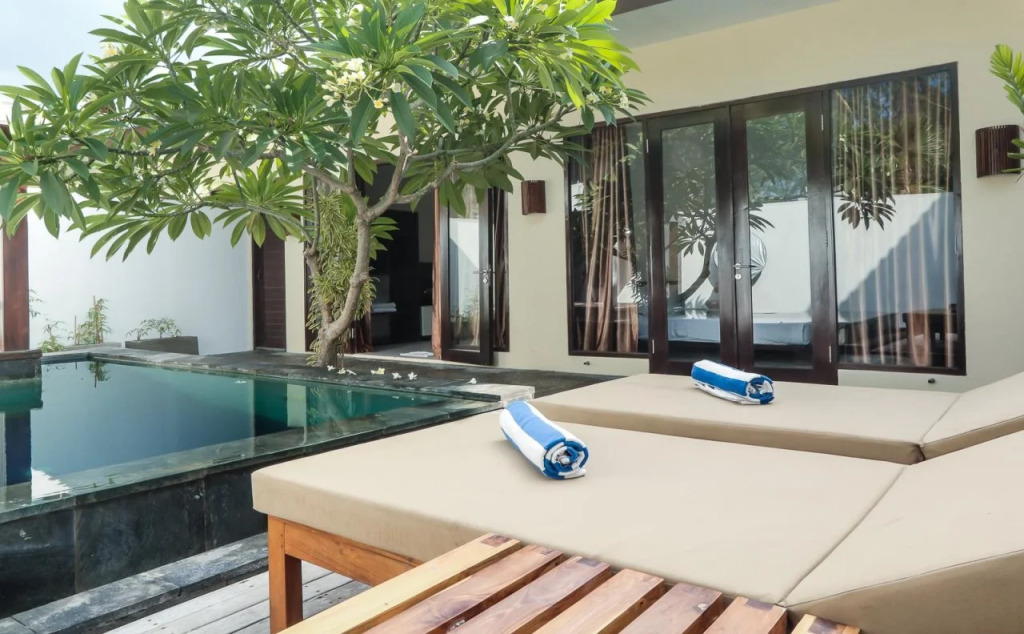 Gili Sands Hotel & Bar