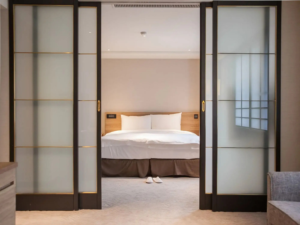 Royal Inn Taipei Nanxi - MRT Zhongshan Station