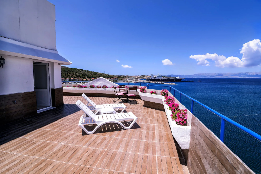 Marin Hotel