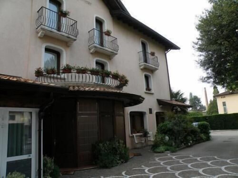 Hotel Villa Monica
