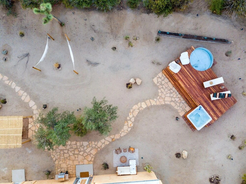 Casa Amarilla- Hot Tub,firepit,bbq &fantastic Yard For Families 4 Bedroom Home by RedAwning