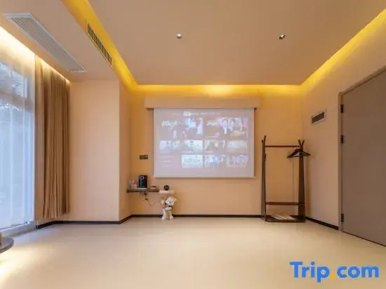 Muxi Lakeview Panorama Homestay（Zhongwei Shapotou Water Town Branch）