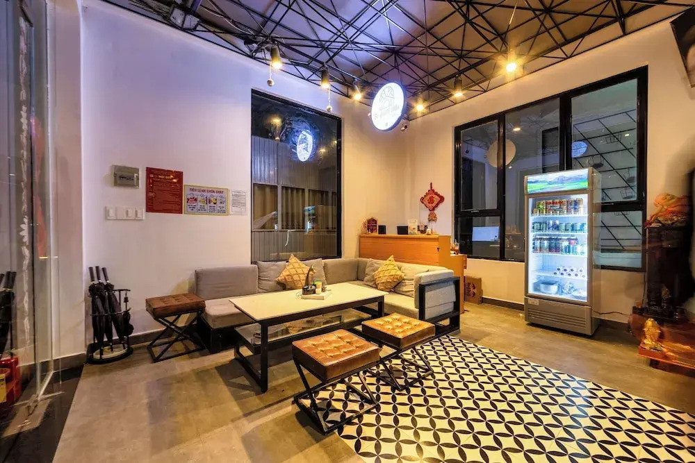 Be Youth Villa