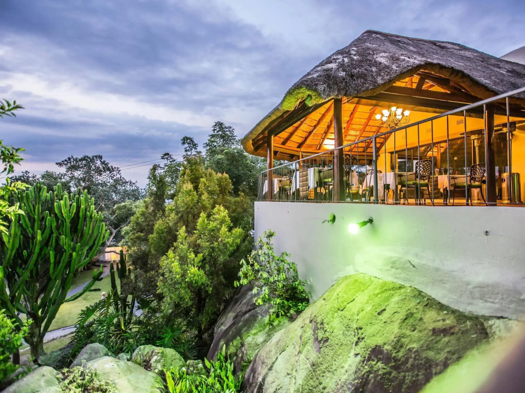La Roca Guest House