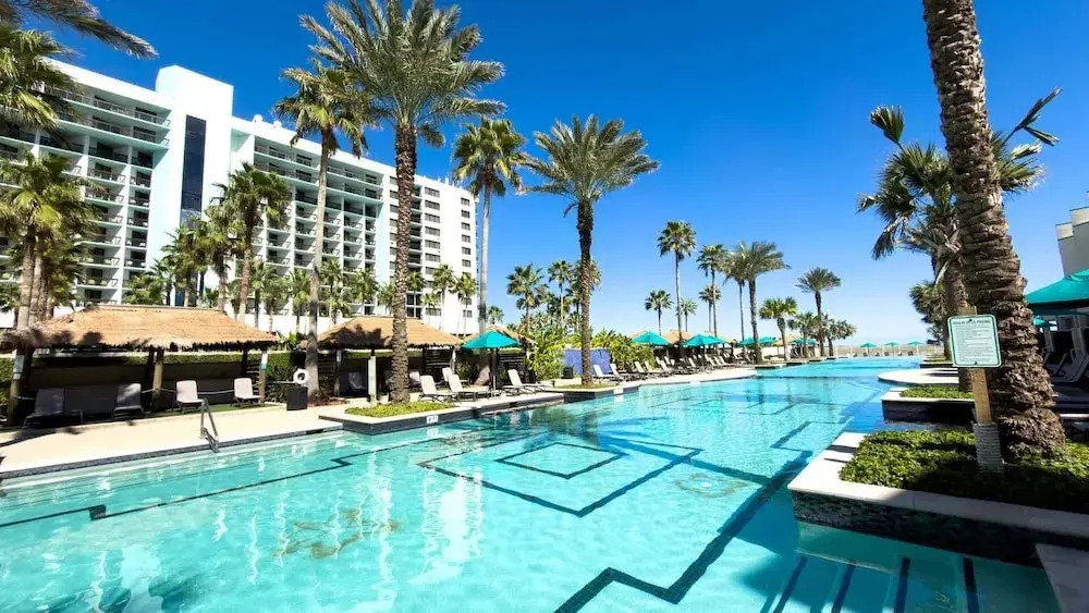 Stunning 17th Floor Spacex Direct Views Luxe 3 Bedroom Apts