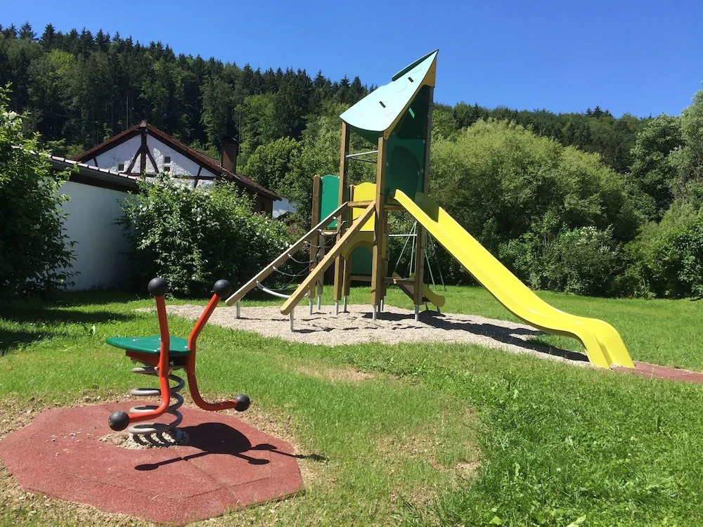 Hotel & Gasthof Zur Linde