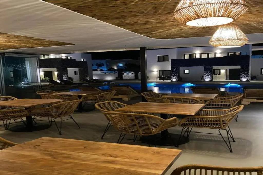 Onyx Hotel & Suites