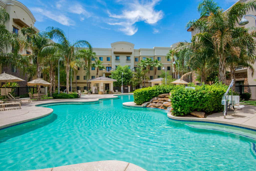 Holiday Inn Express & Suites Phoenix Glendale Dist by IHG
