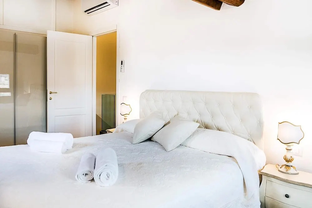Evaluna Apartments