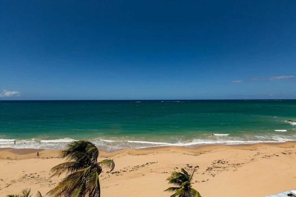 The Tryst Beachfront Hotel