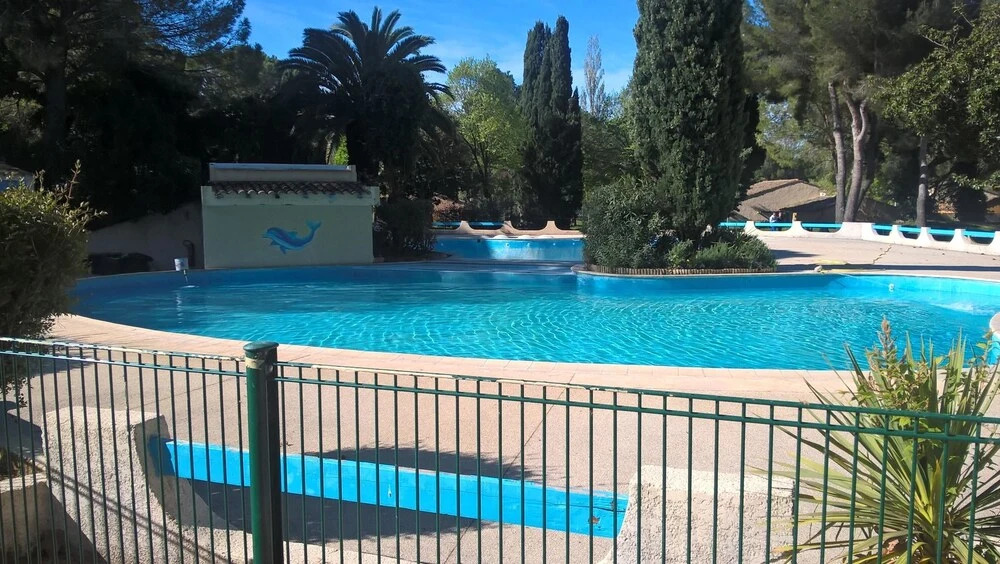 House With 2 Bedrooms in Arles, With Pool Access and Furnished Garden
