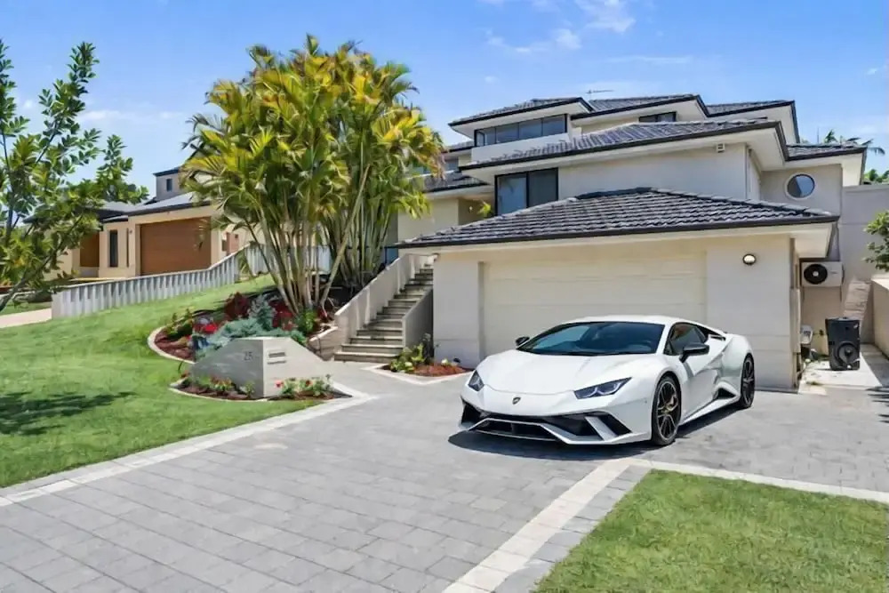 The Monaco Mansion Dianella - Sepal Stay