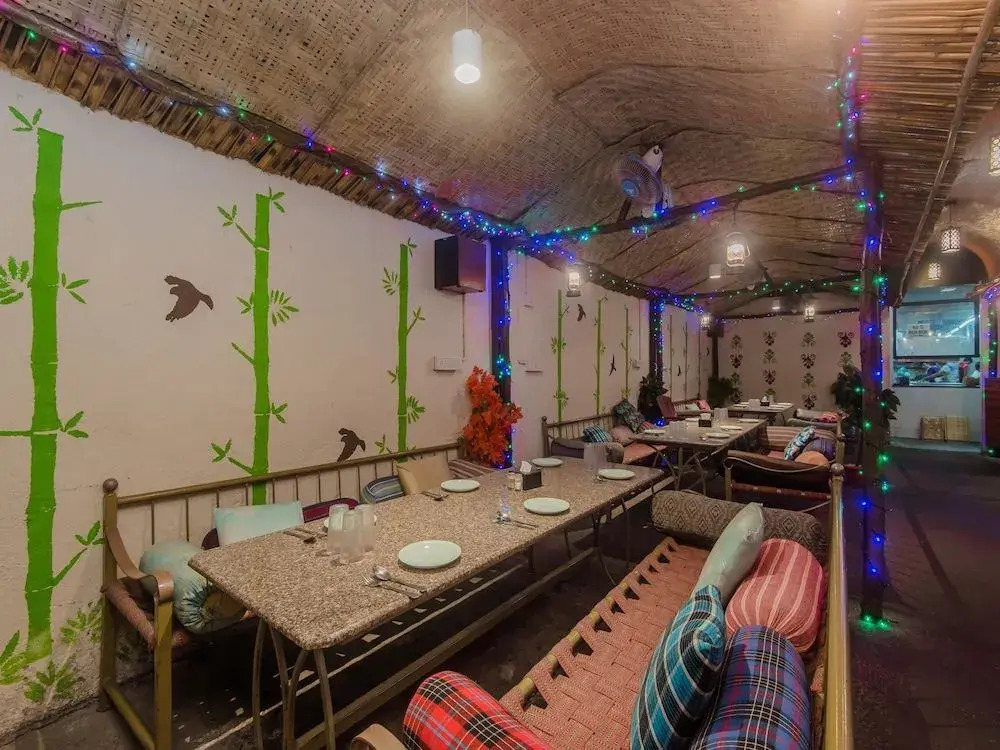 OYO 7879 Golden Tulipz Boutique Hotel
