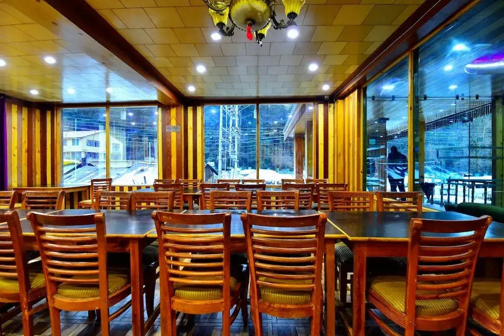 Oyo 30367 Rr Villa