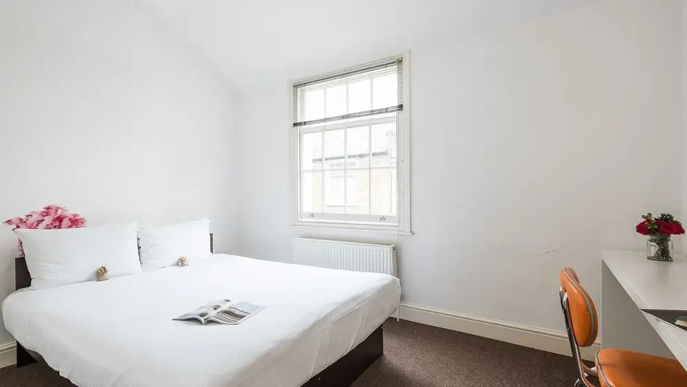 Sleek 2BR Mews House Just Off Portobello Road