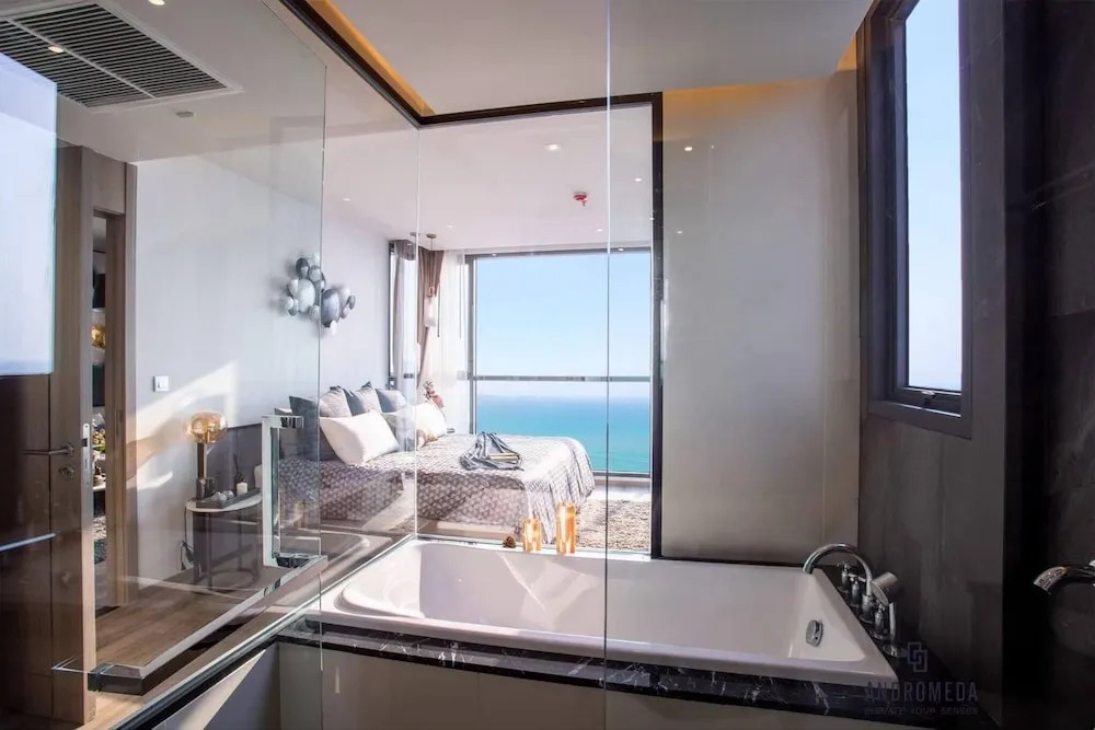 Luxury 2 Bed Room Sea View - Excellent Location