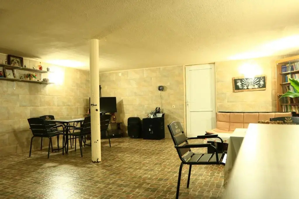 Rainbow Rooms Apart Hotel