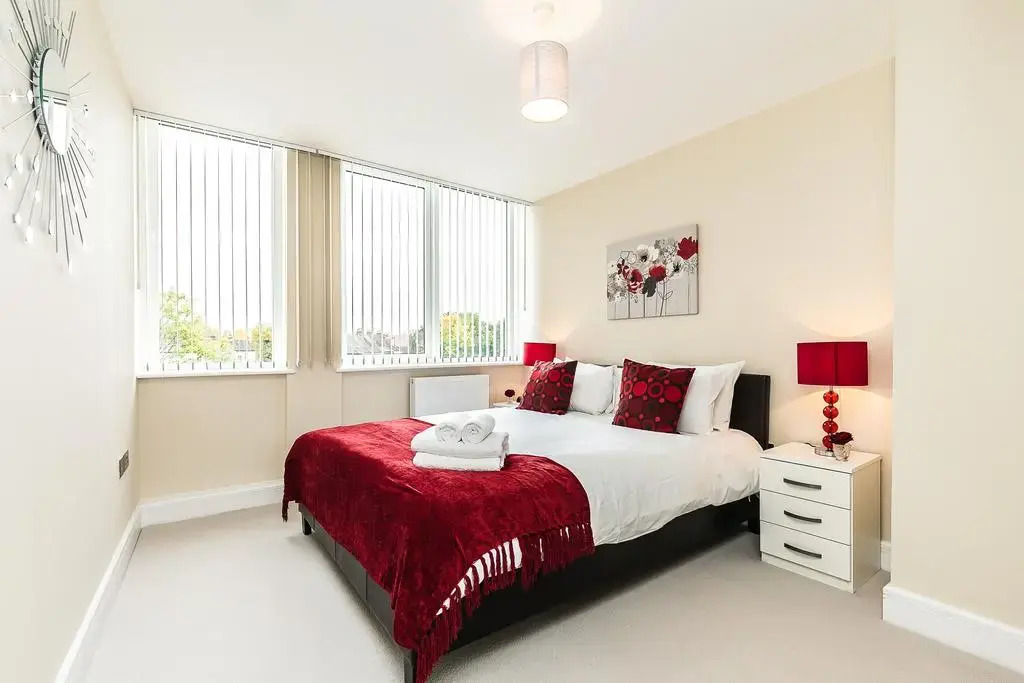 Harrow-on-the-Hill Apartments By Flying Butler