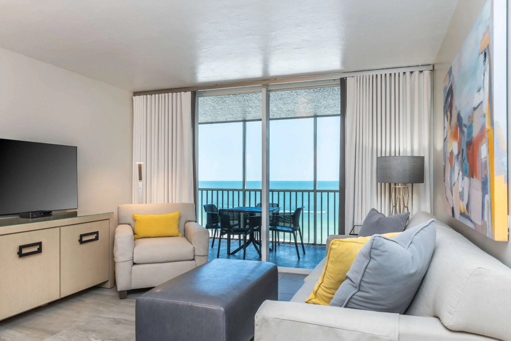 Diamond Head Beach Resort