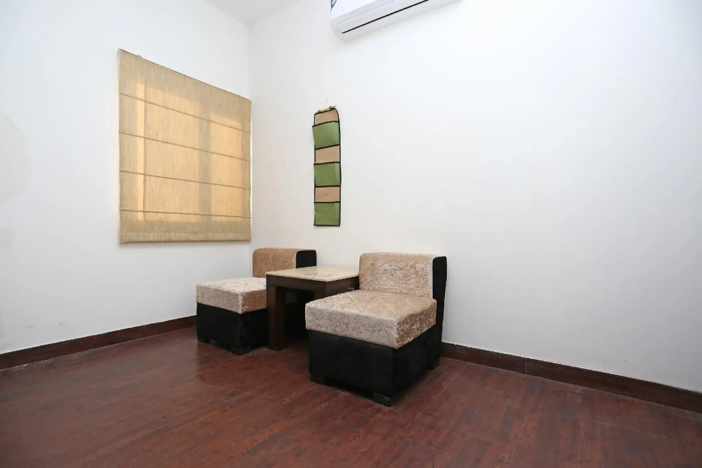 Townhouse Oak Sector 25 Gurgaon