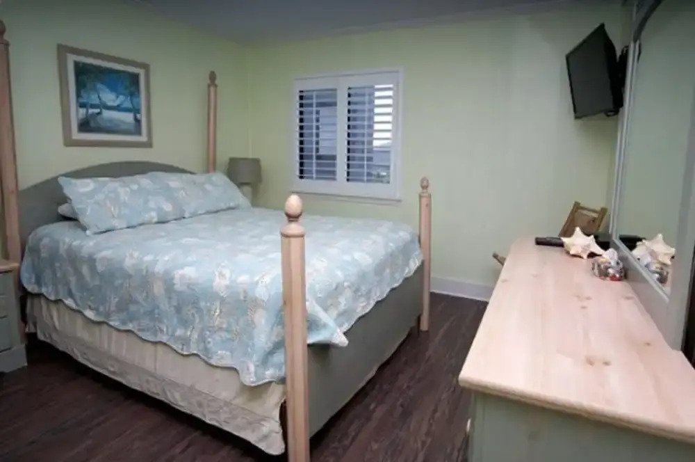 Cherry Grove Retreat & Sea Cabin