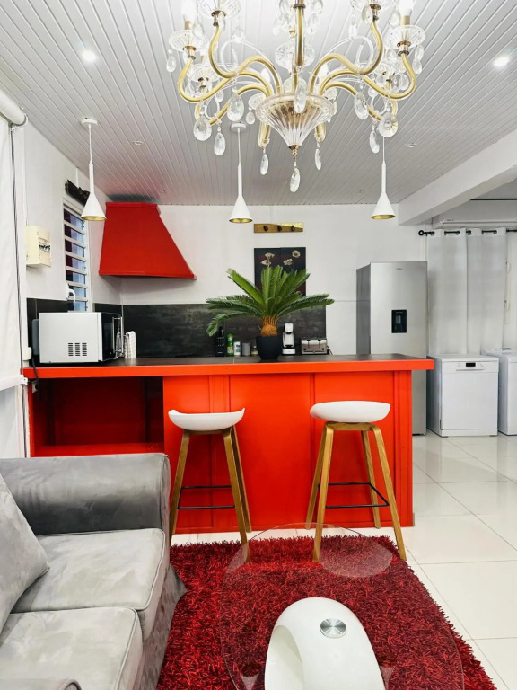 Maison d'une chambre avec piscine partagee terrasse amenagee et wifi a Sainte Rose a 5 km de la plage