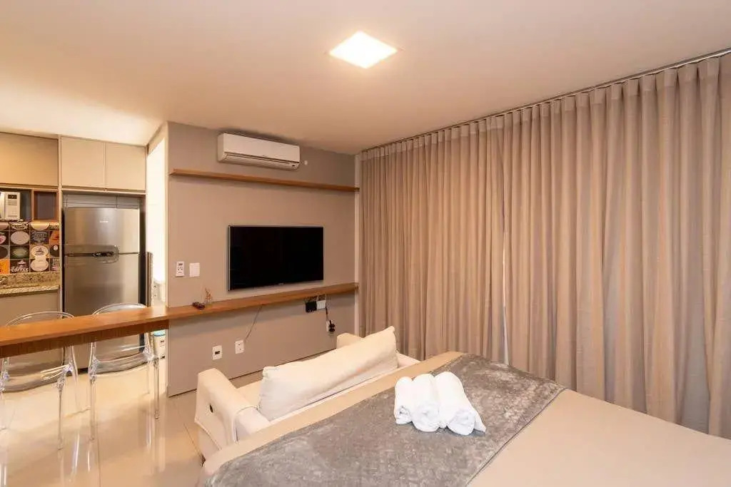 Flat lindo com localização privilegiada - Vista para Piscina - Setor Bueno - TH1406