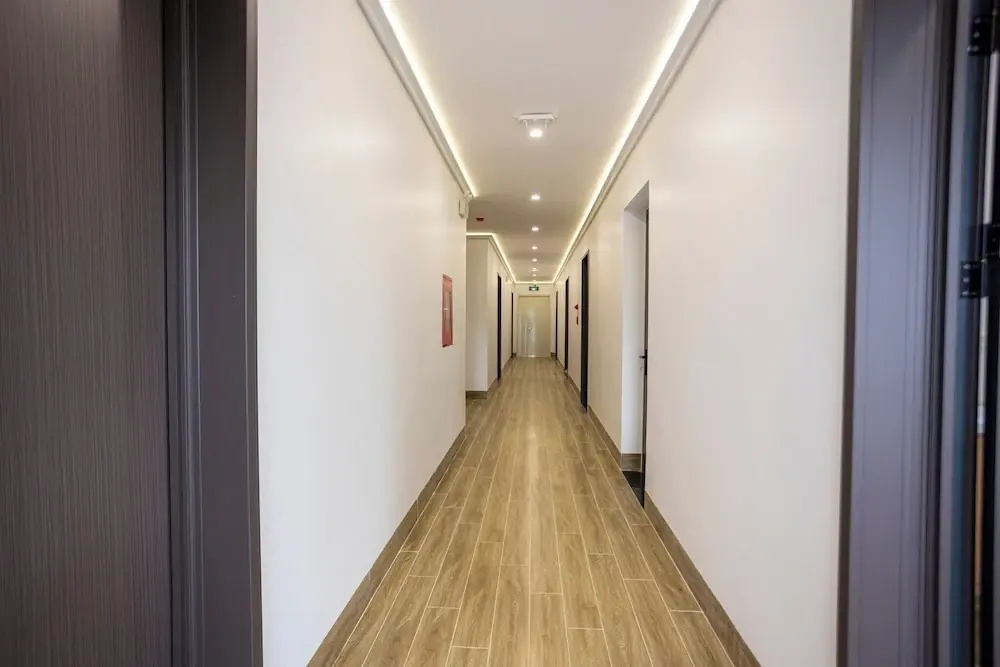 Victoria Hotel MC by Bay Luxury