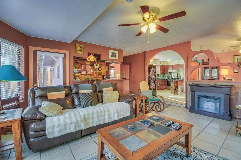 Artfully Decorated Cottonwood Home: Pets Welcome!