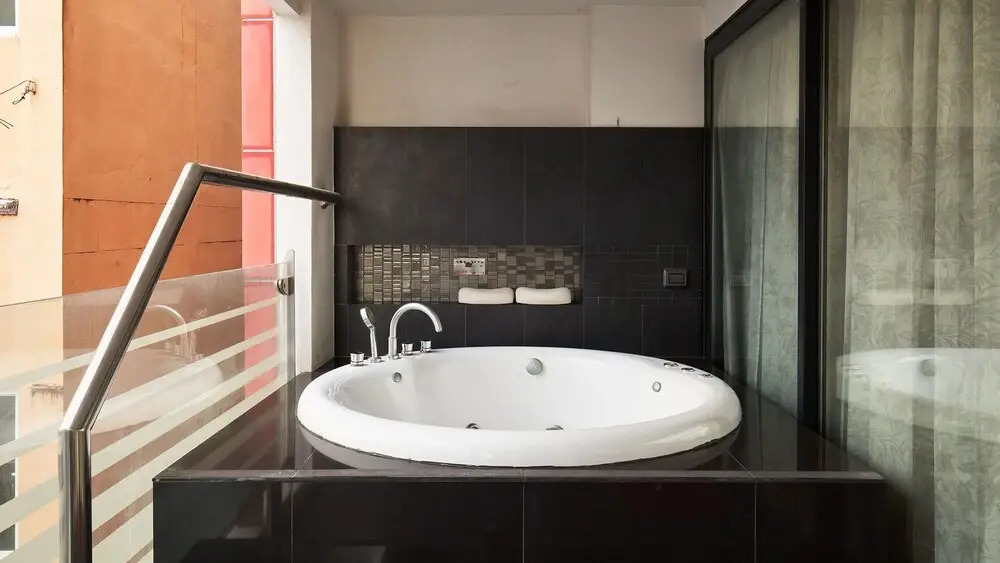 Condo In The Heart Of Patong Wlk St ABS1