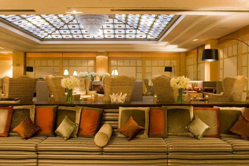 Отель Starhotels Metropole
